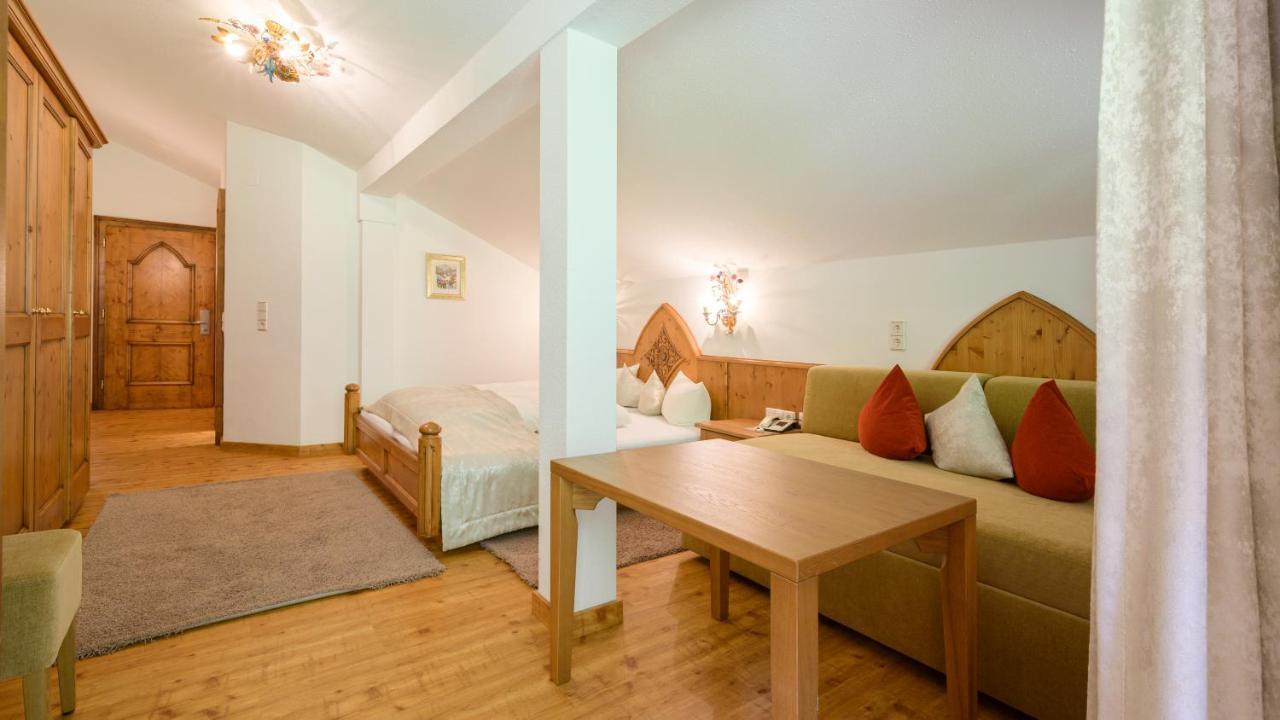 Hotel Garni Castel B&B Ischgl Exteriér fotografie