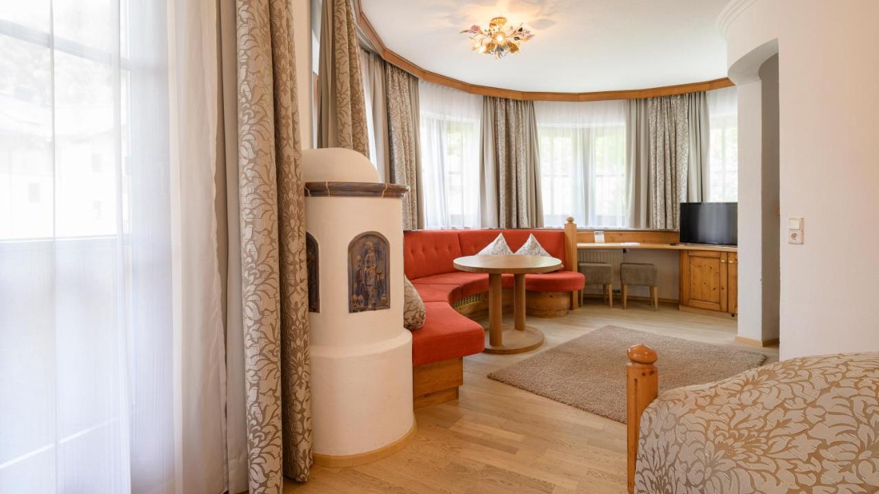 Hotel Garni Castel B&B Ischgl Exteriér fotografie