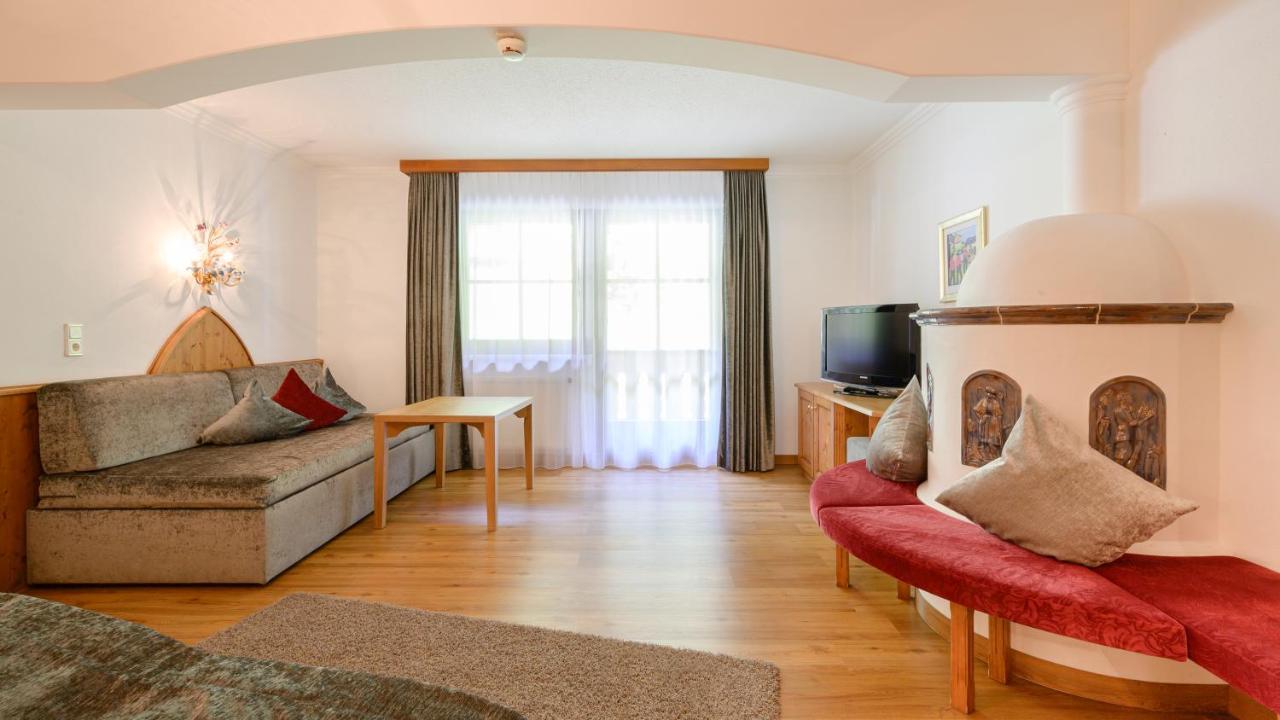 Hotel Garni Castel B&B Ischgl Exteriér fotografie
